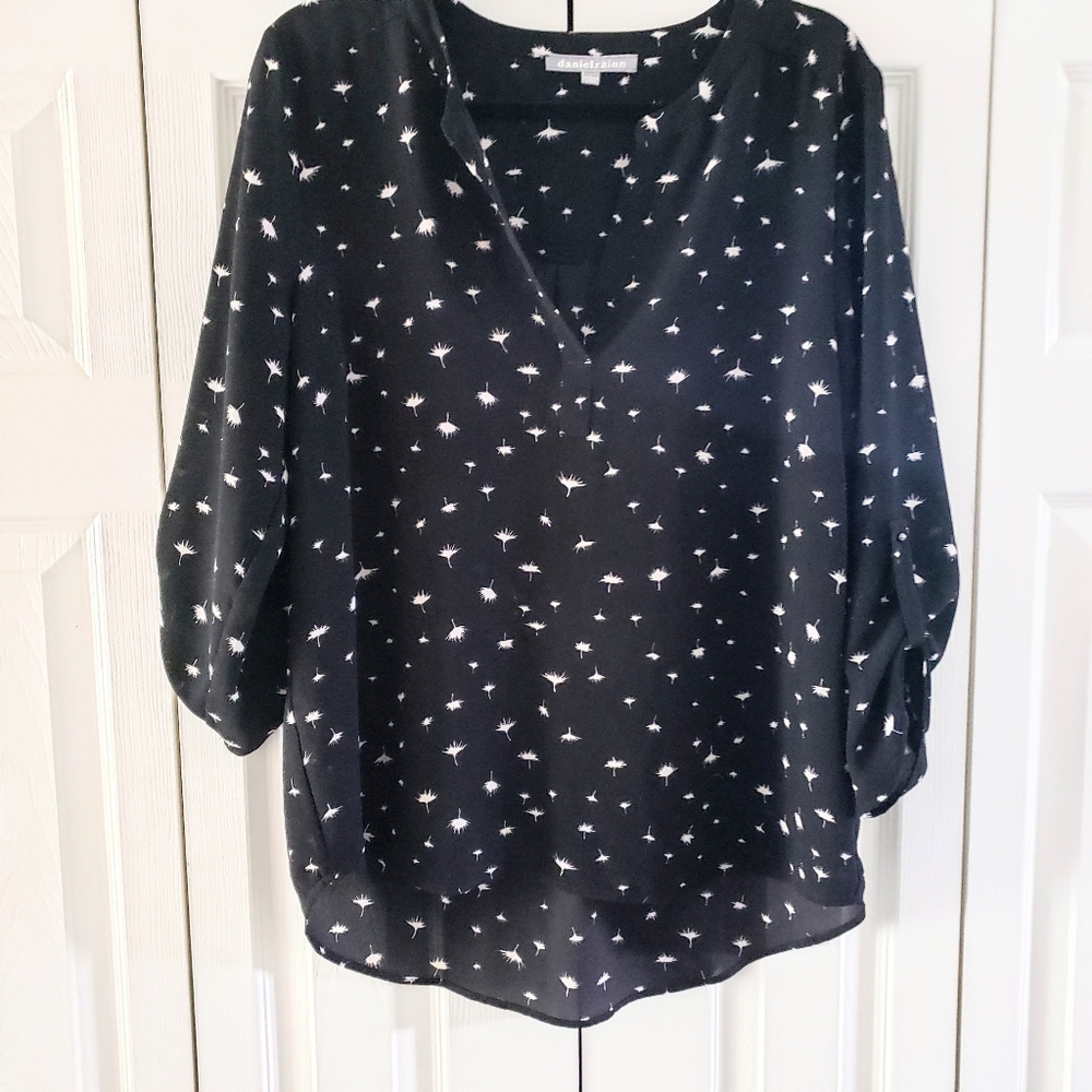 Daniel Rainn Black Dandelion Print Blouse Size Large